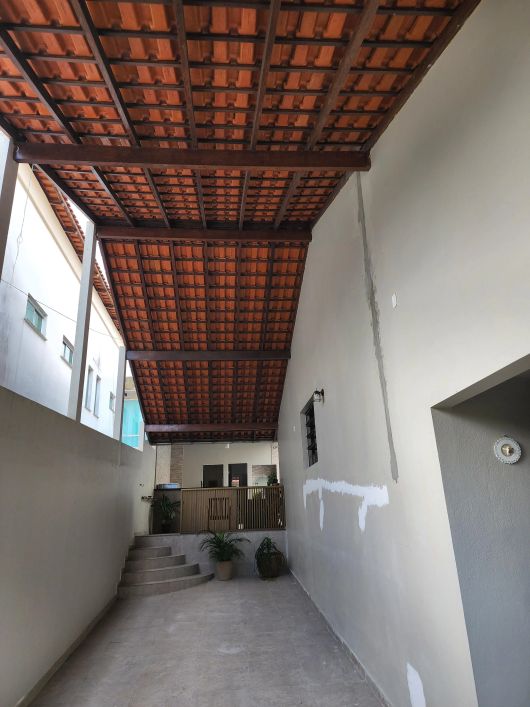 Condomínio Parque Aripuanã, Duplex 2 suítes + 2 ssuites, escritório, piscina, edícula. Documentada