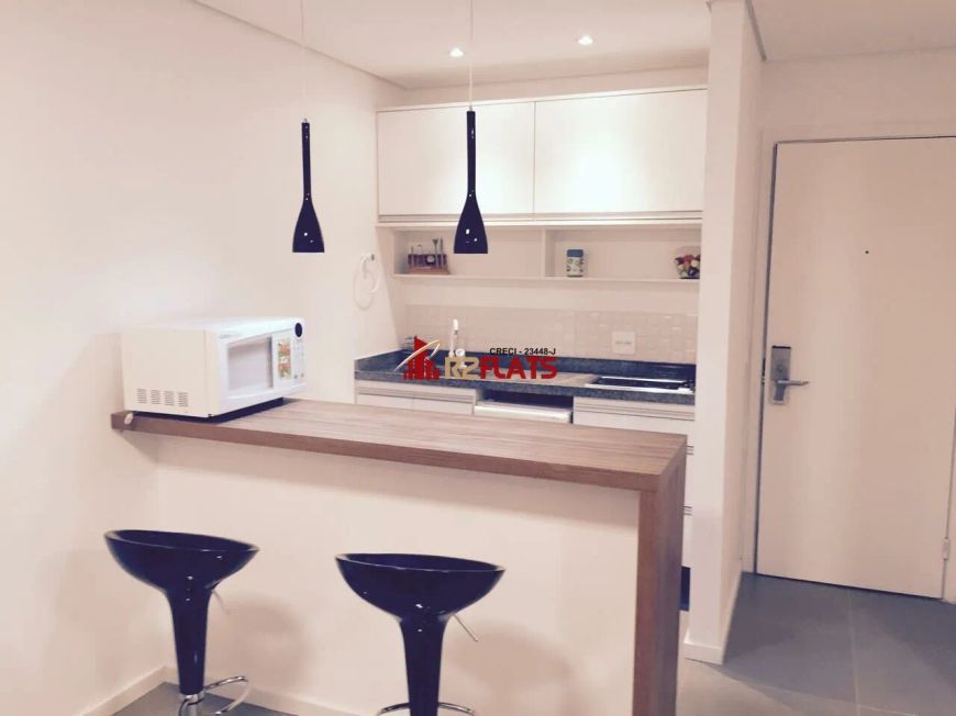 Flat com ótimo preço no bairro Alphaville. Confira!
