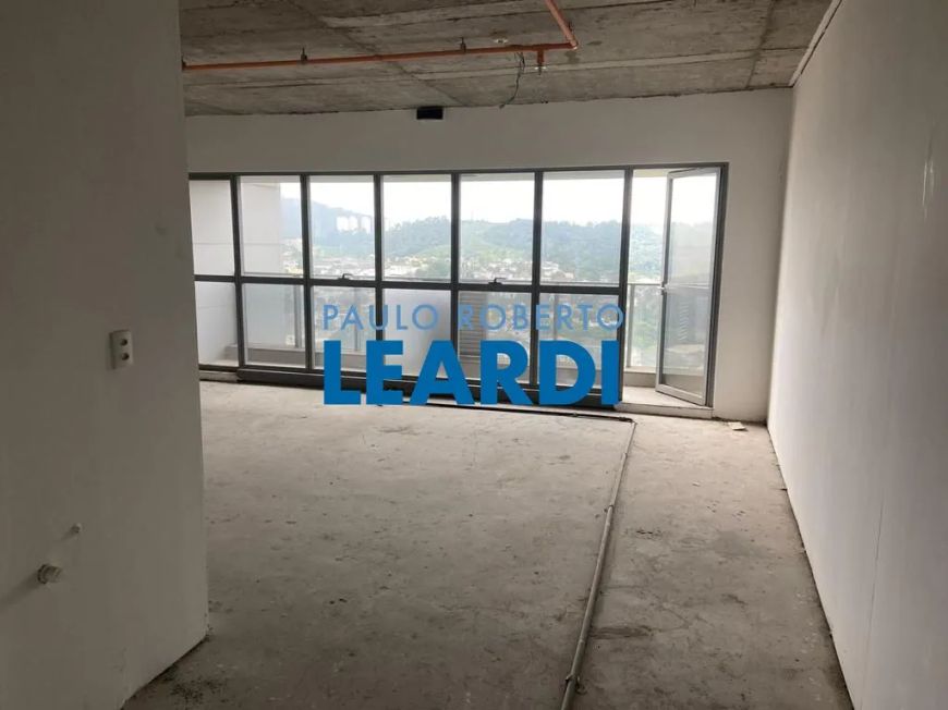 CONJ. COMERCIAL - TAMBORÉ - SP