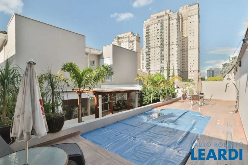 CASA EM CONDOMÍNIO - ALPHAVILLE - SP