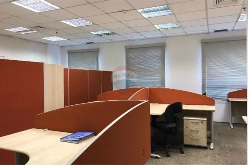 Sala comercial de 56m2 a venda Alphaville- CEA