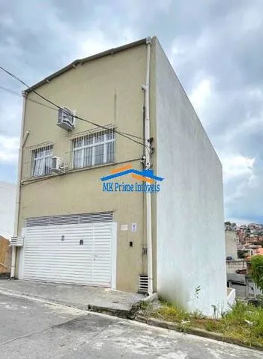 Prédio Comercial com 352m² A,C com 02 Pavimentos - BARUERI.