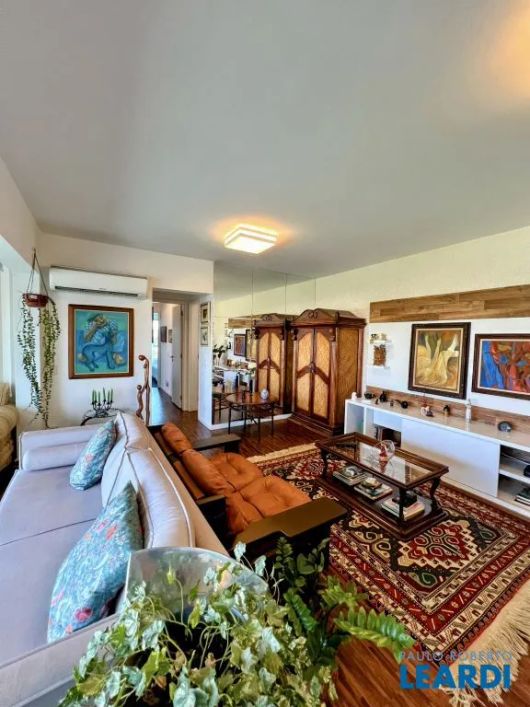 APARTAMENTO - ALPHAVILLE - SP