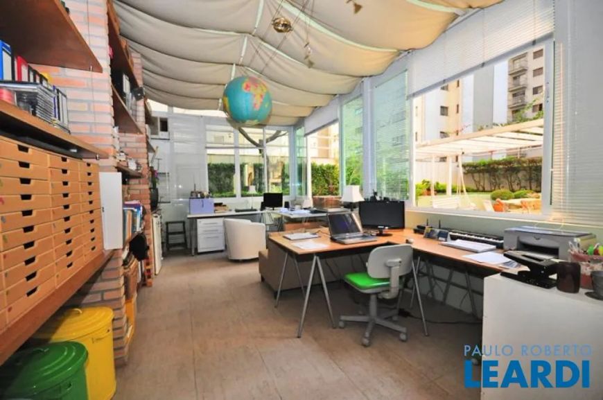 APARTAMENTO - ALPHAVILLE - SP