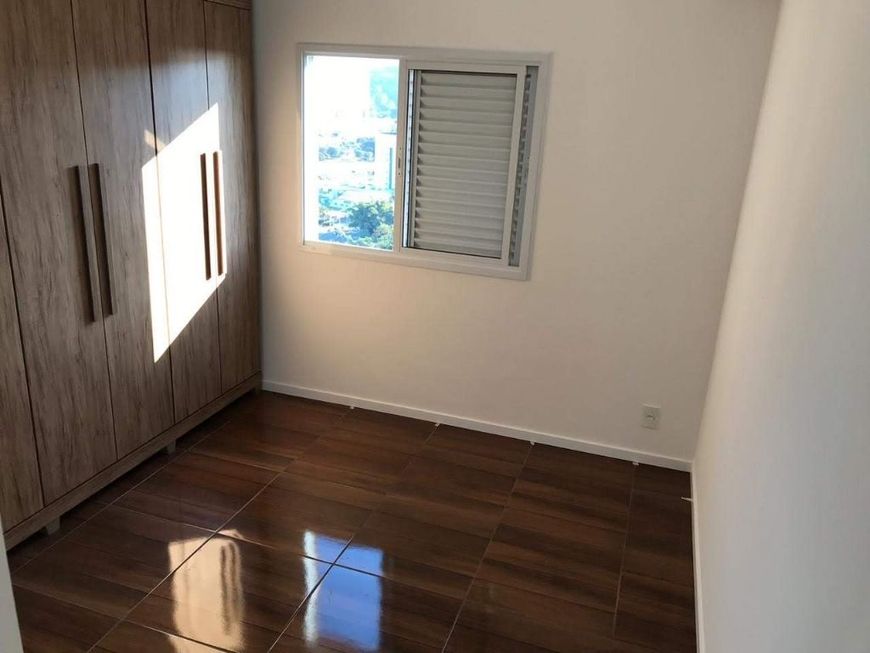 Apartamento com 2 quartos - Jardim Tupanci - Barueri/SP