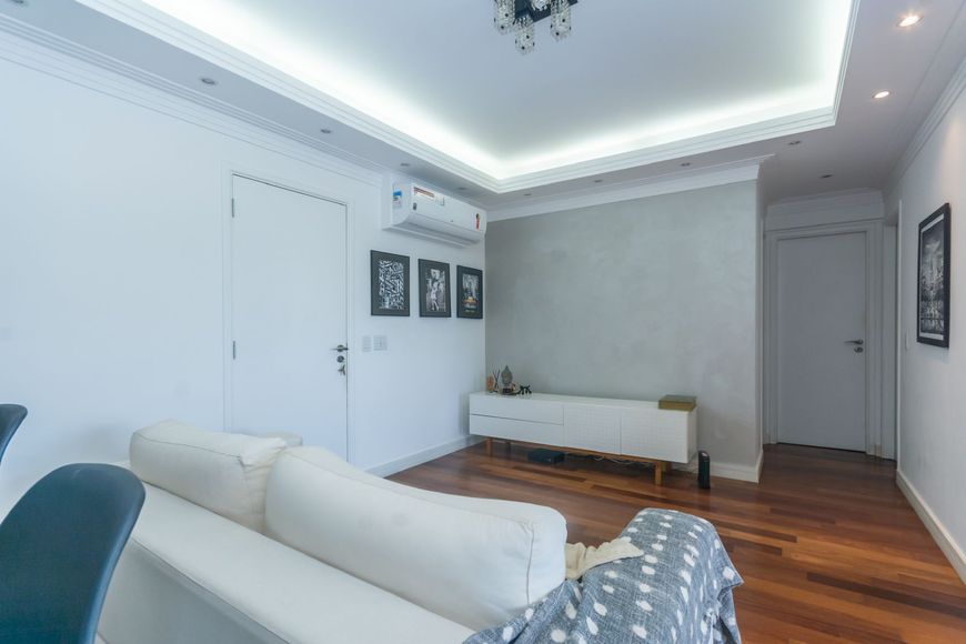 Apartamento em Alphaville - 2 dormitórios sendo 1 suíte e 1 vaga por 1 milhão e 100 mil - Imperdível