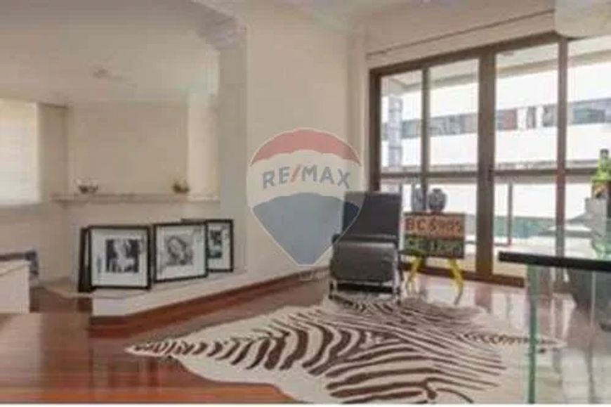 Apartamento à venda Alphaville - Barueri