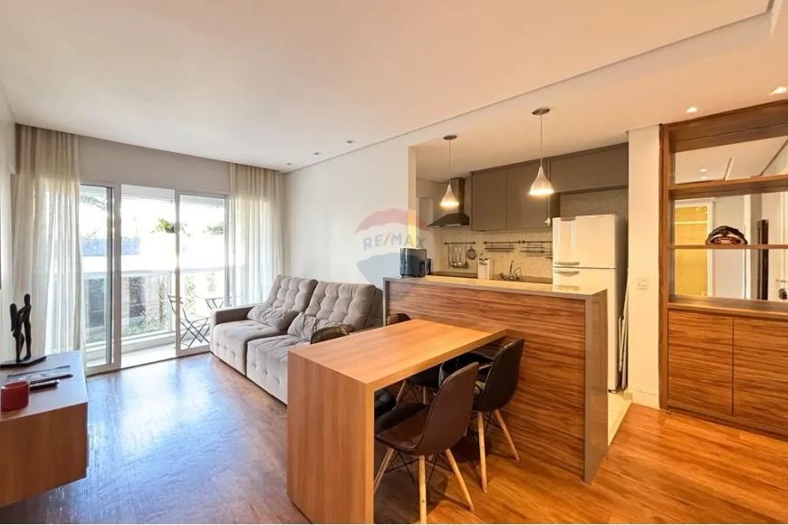 Apartamento mobiliado com 50 m² com sacada, 1 dormitório no Condomínio Novare no Melville Empresaria
