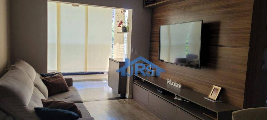 Apartamento com 3 quartos - Jardim Tupanci - Barueri/SP
