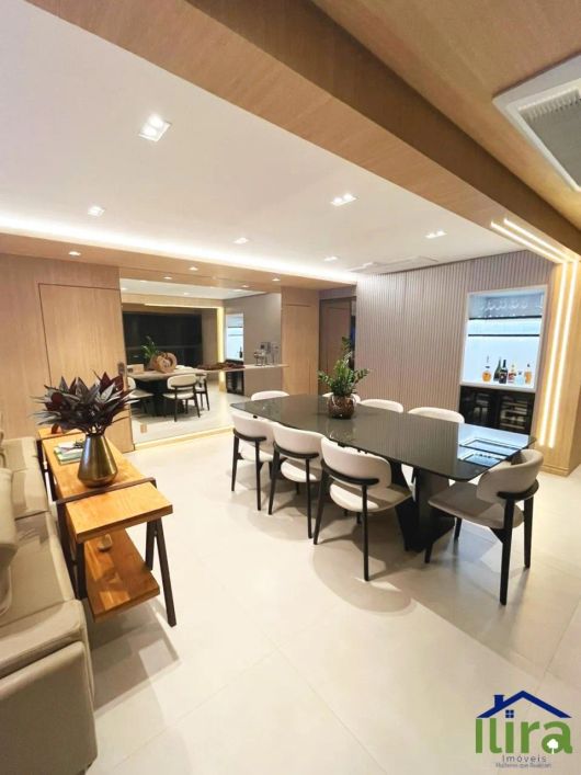 Apartamento Para Venda de 180m² Com 3 Dormitorios Sendo 3 Suites e 3 Vagas de Garagem No Condominio