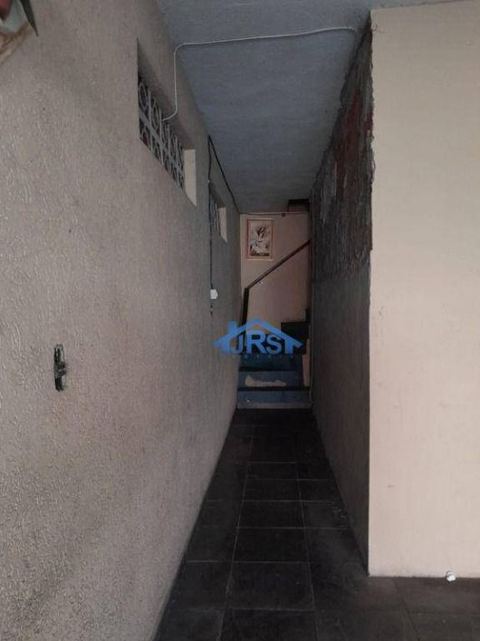 Sobrado com 5 dormitórios à venda, 250 m² por R$ 1.750.000,00 - Jardim Tupanci - Barueri/SP