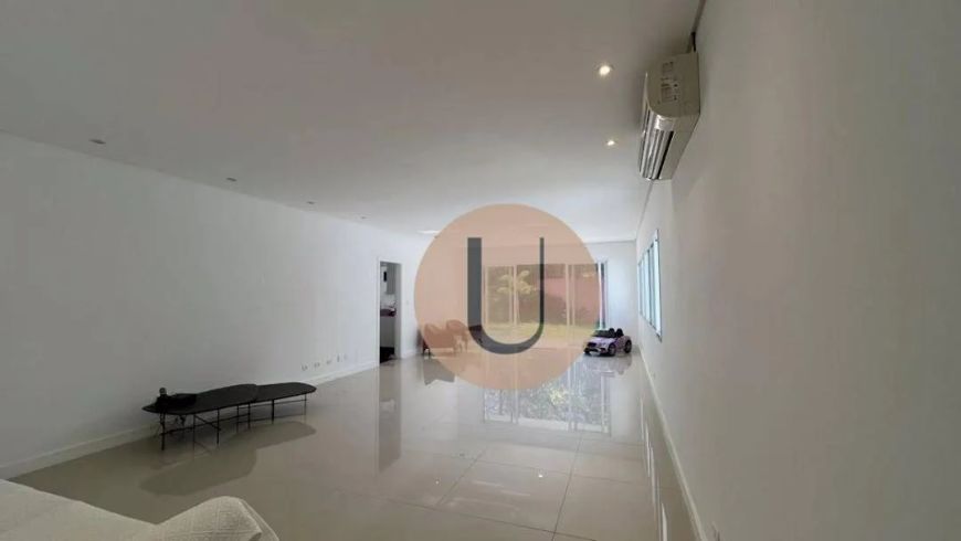 Casa Térrea com piscina em Aldeia da Serra!