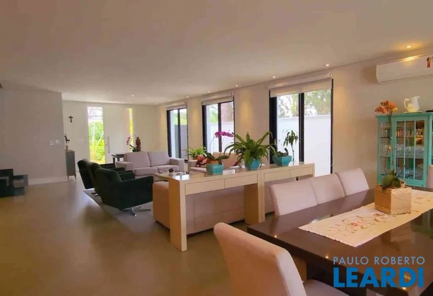 CASA EM CONDOMÍNIO - ALPHAVILLE - SP