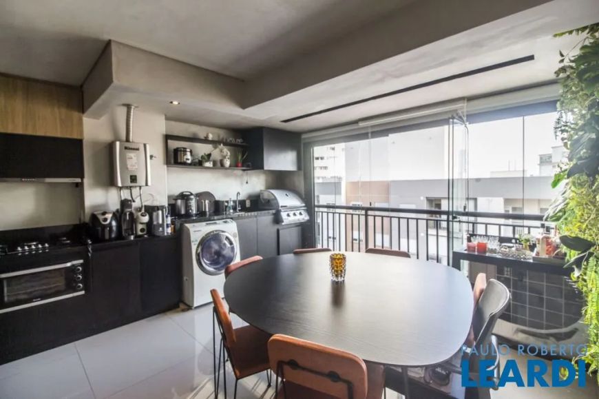 APARTAMENTO - ALPHAVILLE - SP