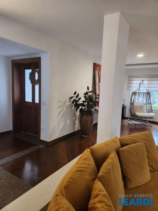 CASA EM CONDOMÍNIO - ALPHAVILLE - SP