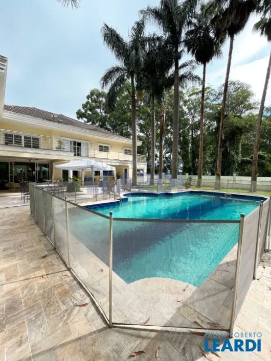 CASA EM CONDOMÍNIO - TAMBORÉ - SP