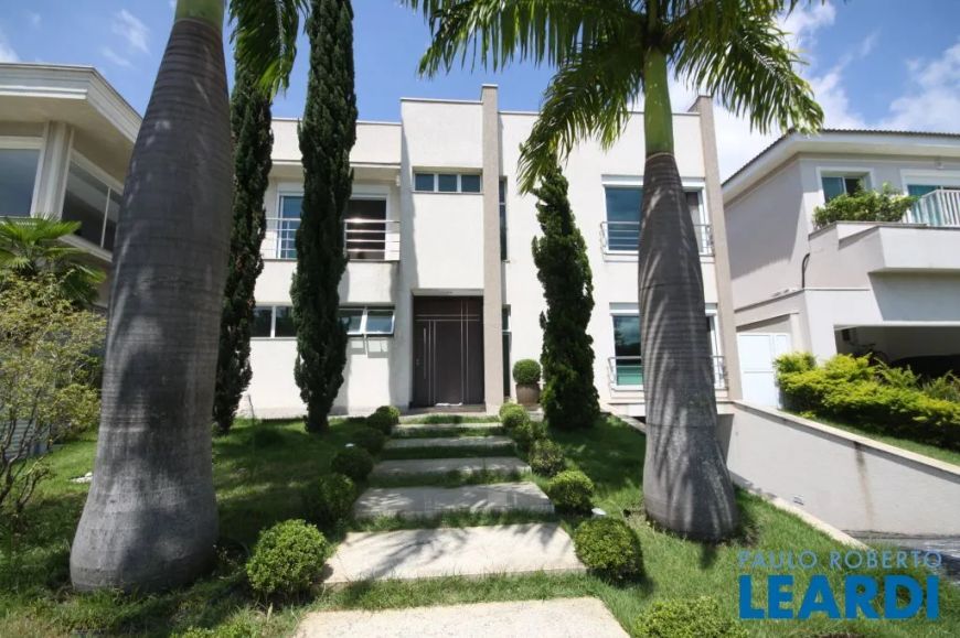 CASA EM CONDOMÍNIO - TAMBORÉ - SP