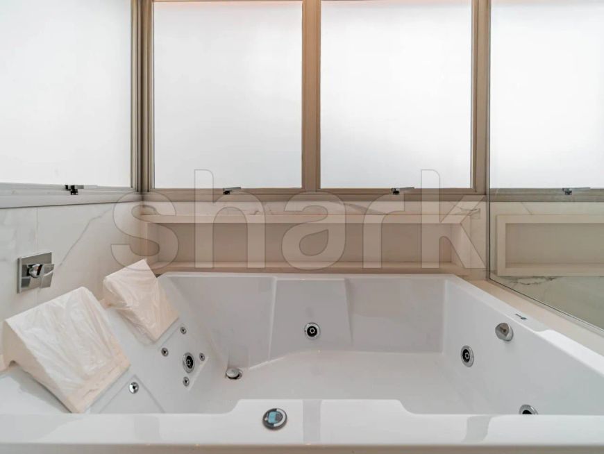 Casa à venda por R$ 16.100.000,00 em Alphaville, Barueri-SP
