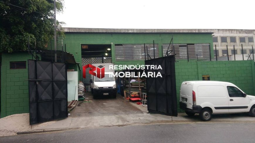 Galpão de 750 m² para Venda em Barueri - SP.