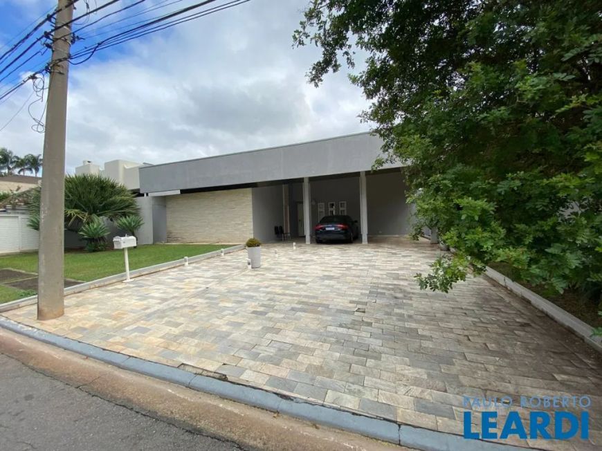 CASA EM CONDOMÍNIO - ALPHAVILLE - SP
