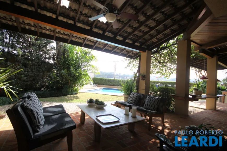 CASA EM CONDOMÍNIO - ALPHAVILLE - SP