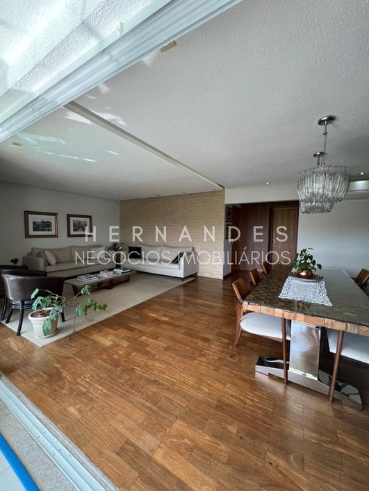 Apartamento de alto padrão à venda com 4 suítes e 4 vagas de garagem em Alphaville