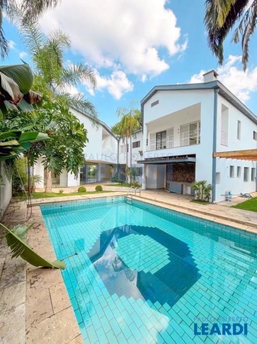 CASA EM CONDOMÍNIO - ALPHAVILLE - SP