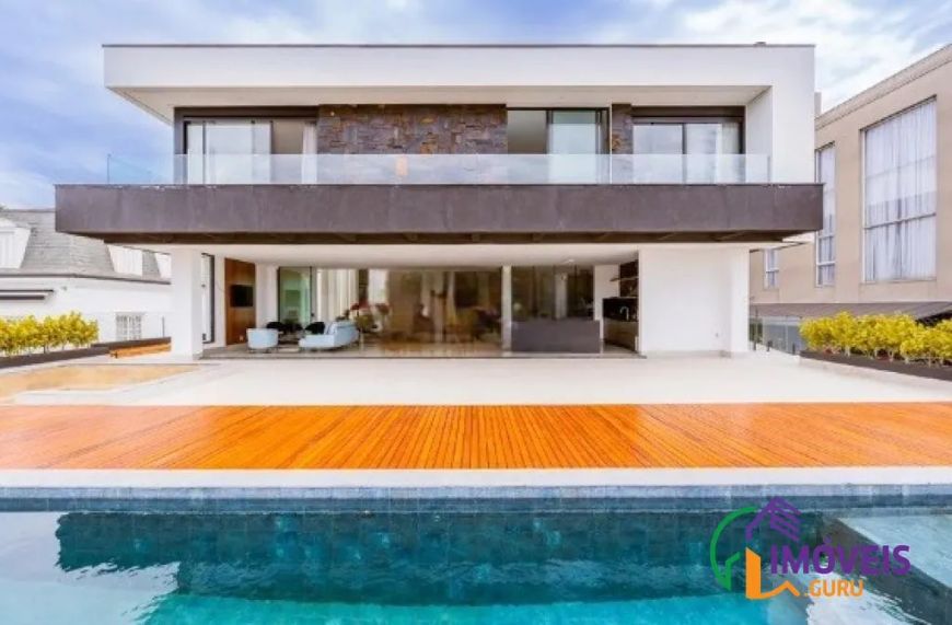 CASA EM CONDOMÍNIO - RESIDENCIAL TAMBORÉ - SP