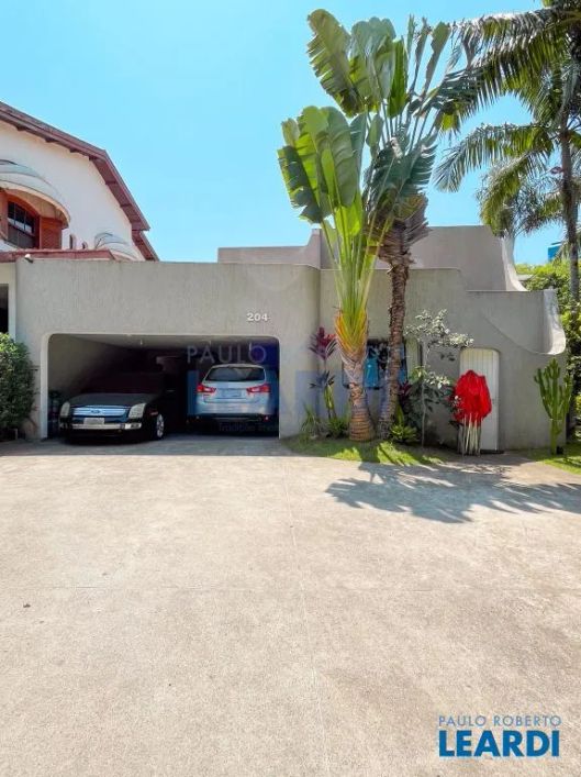 CASA EM CONDOMÍNIO - ALPHAVILLE RESIDENCIAL DOIS - SP