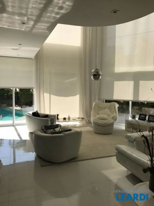 CASA EM CONDOMÍNIO - TAMBORÉ - SP