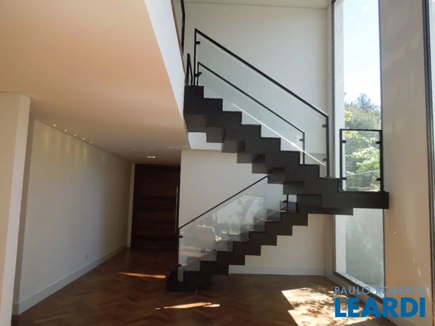 CASA EM CONDOMÍNIO - ALDEIA DA SERRA - SP