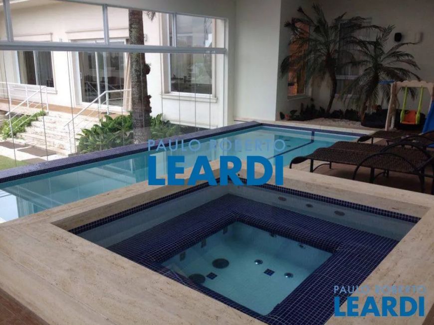CASA EM CONDOMÍNIO - TAMBORÉ - SP