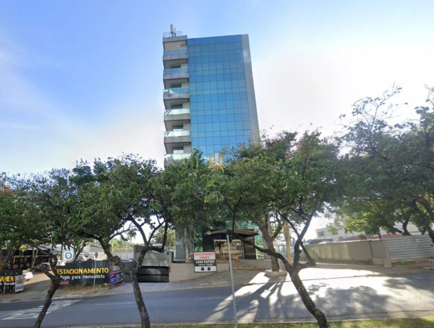Excelência Corporativa: Prédio Monousuário com Heliponto e Vista Panorâmica em Alphaville/Barueri-SP