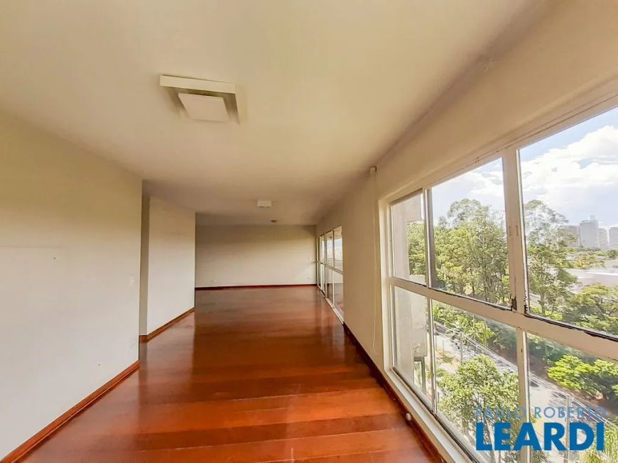 APARTAMENTO - ALPHAVILLE - SP