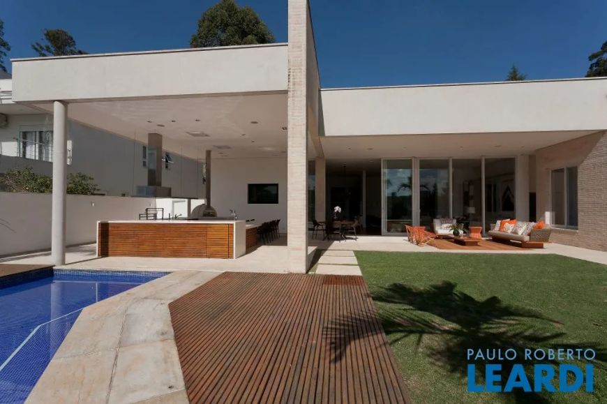 CASA EM CONDOMÍNIO - TAMBORÉ - SP