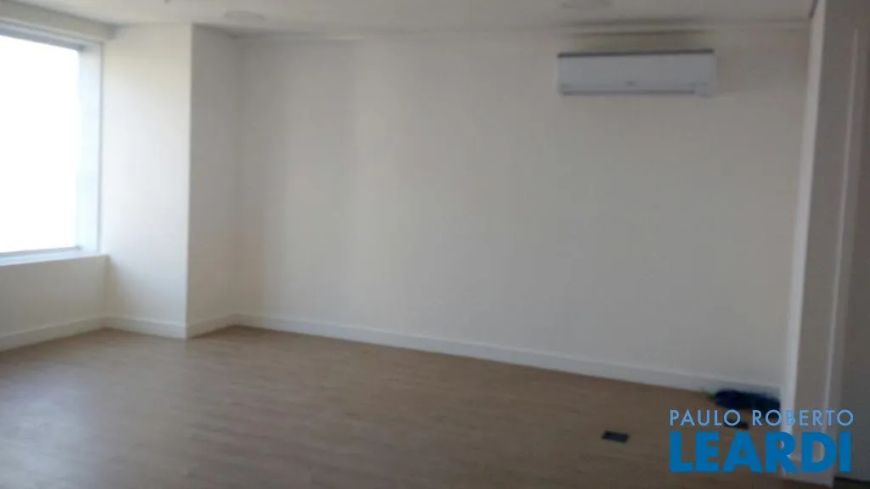 CONJ. COMERCIAL - ALPHAVILLE - SP