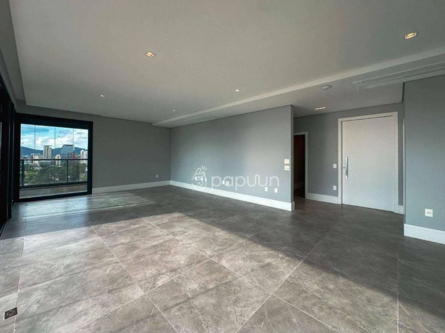 Apartamento de Alto Padrão Disponível– Canvas