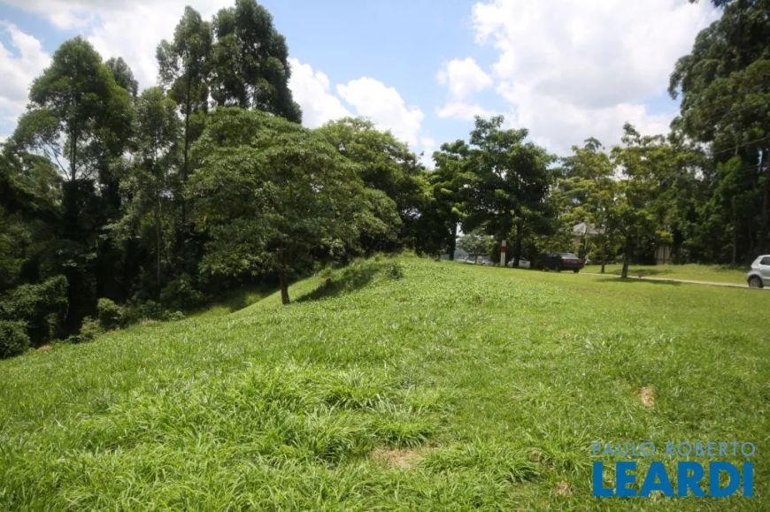 TERRENO EM CONDOMÍNIO - TAMBORÉ - SP