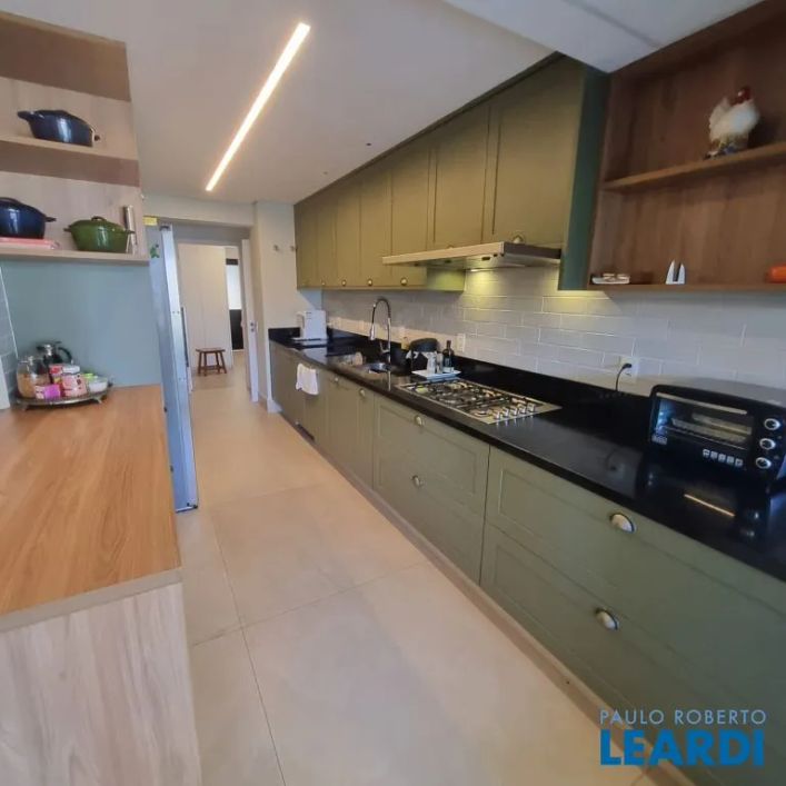APARTAMENTO - ALPHAVILLE - SP