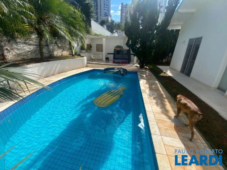 CASA EM CONDOMÍNIO - ALPHAVILLE RESIDENCIAL UM - SP