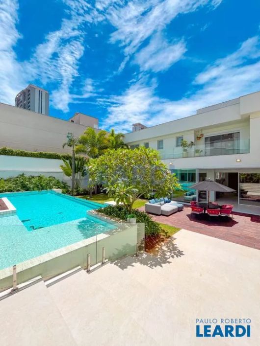 CASA EM CONDOMÍNIO - ALPHAVILLE RESIDENCIAL UM - SP