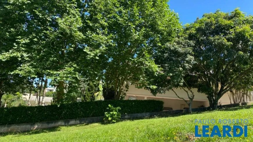 TERRENO EM CONDOMÍNIO - RESIDENCIAL TAMBORÉ - SP