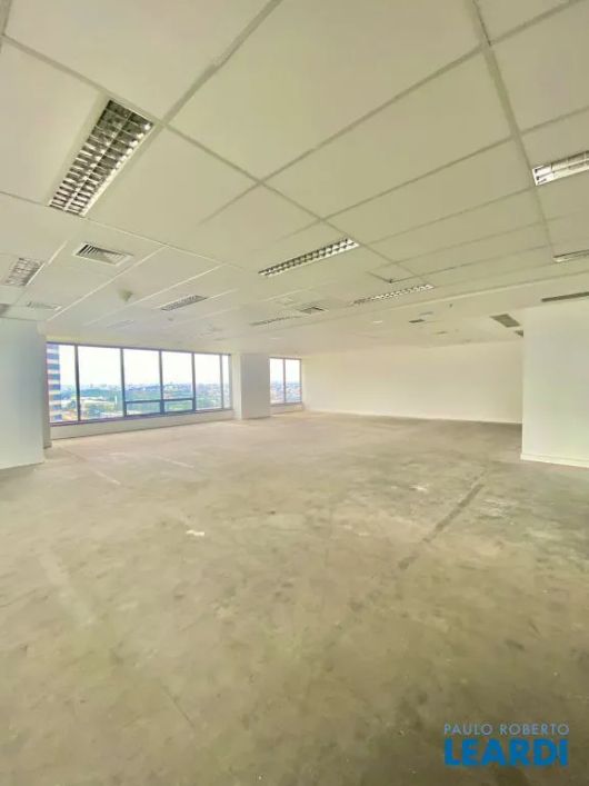 COMERCIAL - ALPHAVILLE - SP