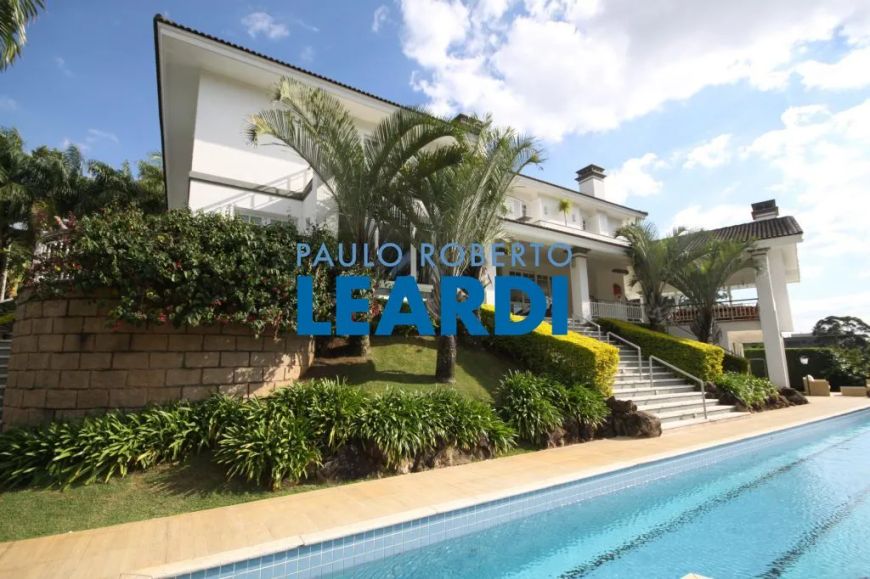 CASA EM CONDOMÍNIO - TAMBORÉ - SP