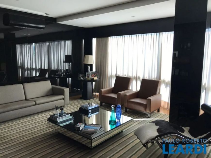 CASA EM CONDOMÍNIO - TAMBORÉ - SP
