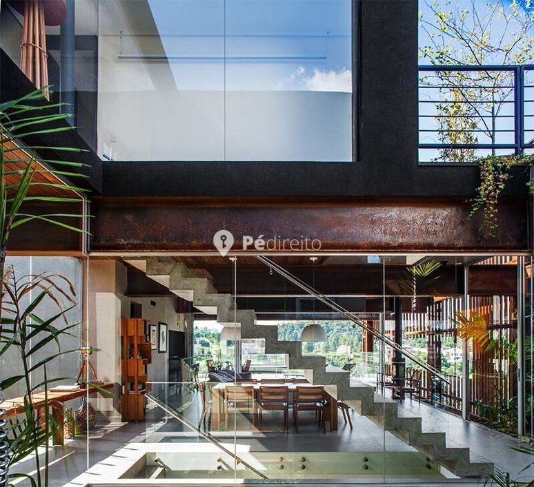 CASA INCRÍVEL COM PROJETO PREMIADO
