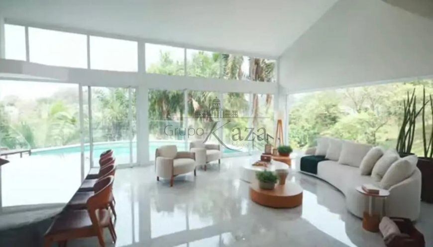 Casa em Condomínio Sobrado - Tamboré - 4 Suítes - 625m².