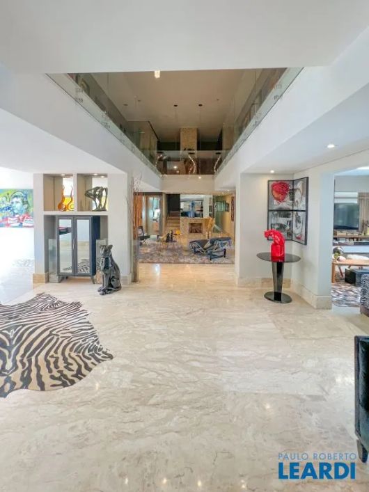CASA EM CONDOMÍNIO - RESIDENCIAL TAMBORÉ - SP