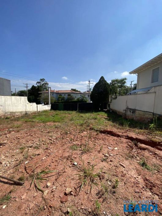 TERRENO EM CONDOMÍNIO - ALPHAVILLE - SP