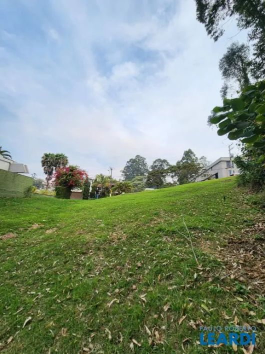 TERRENO EM CONDOMÍNIO - TAMBORÉ - SP